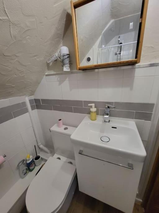 Charmant Appartement Au Coeur Du Quartier St-Pierre أميا المظهر الخارجي الصورة